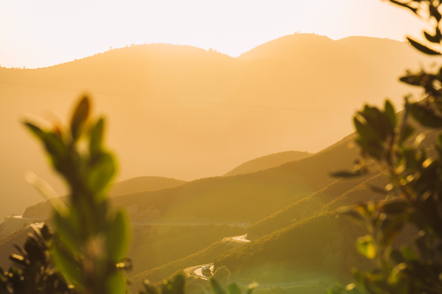 montagnes floues